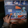Magnetyczna układanka Kosmos Magnetibook, Janod - obrazek 4
