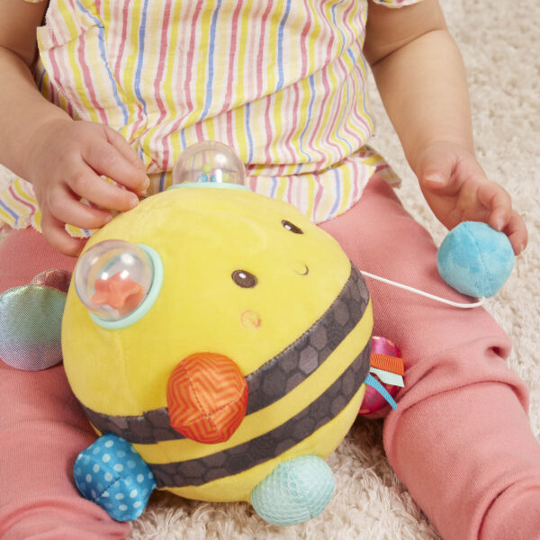 Brzęcząca PSZCZÓŁKA sensoryczna Fuzzy Buzzy Bee B.toys - obrazek 2