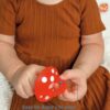 Gryzak logopedyczny Grzybek dla niemowląt na ząbkowanie 2 szt. RaZbaby - obrazek 4