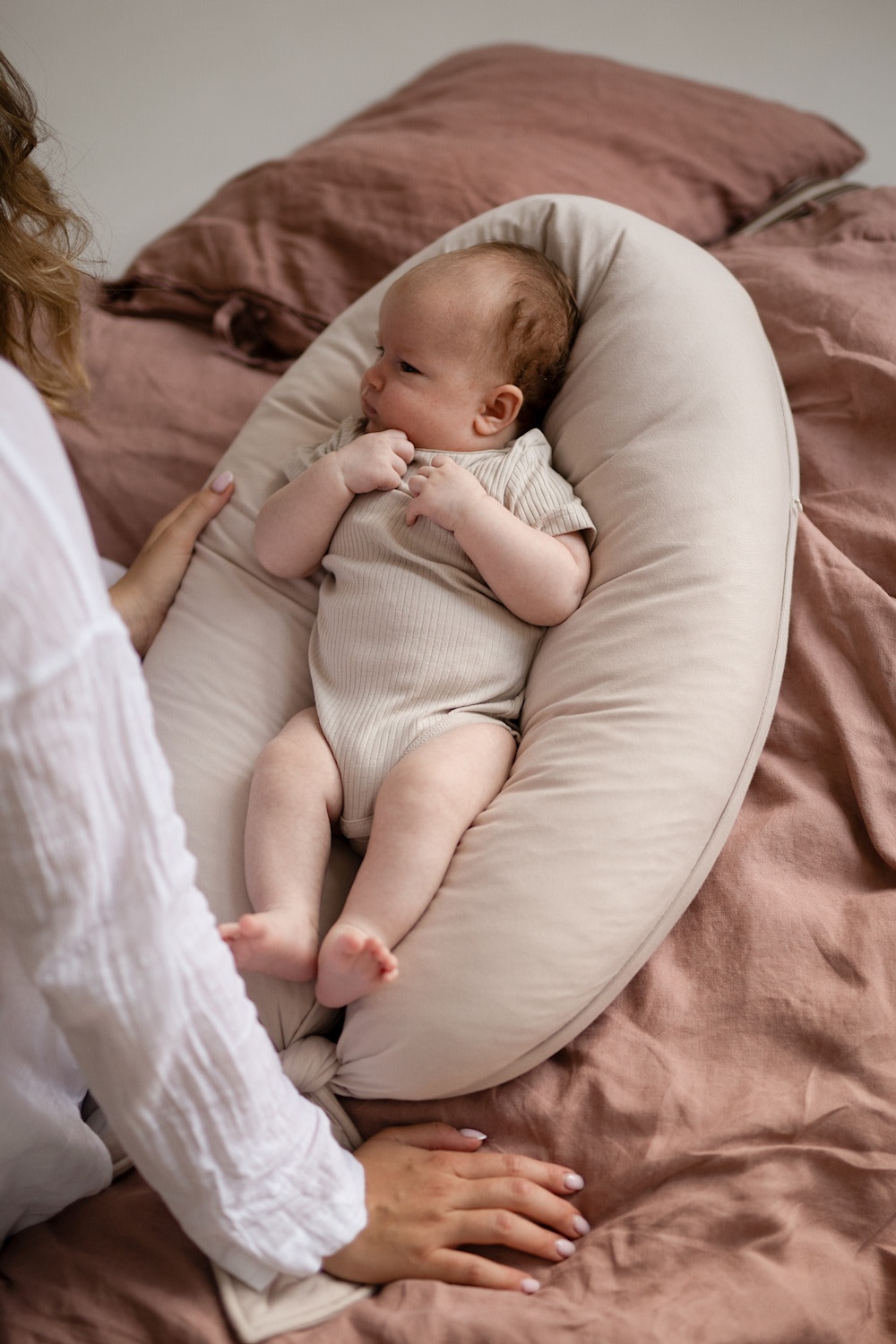 Poduszka ciążowa uniwersalna NEST by PUUKI LATTE - obrazek 9