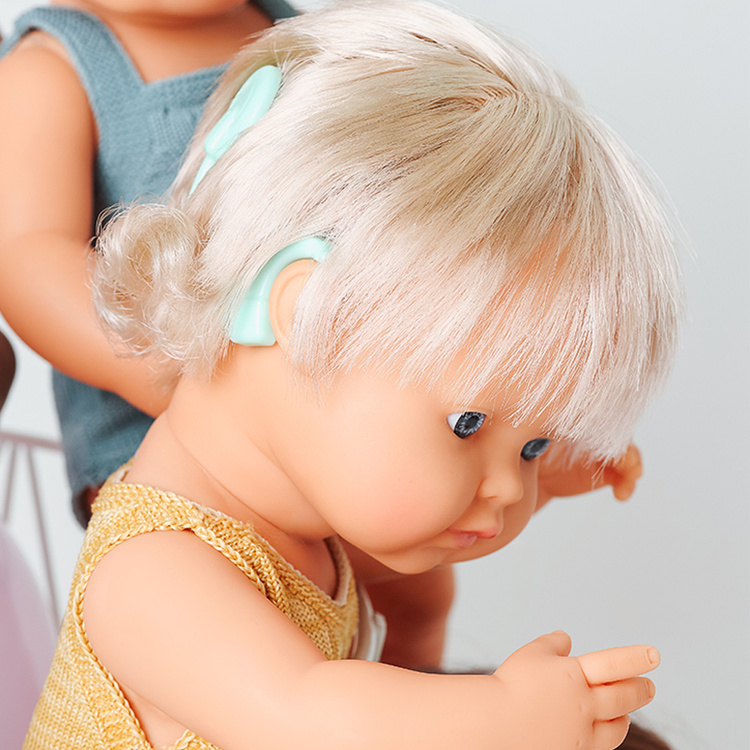 Lalka dziewczynka Europejka 38 cm z implantem śliwkowym Miniland My Friends & Me - obrazek 4