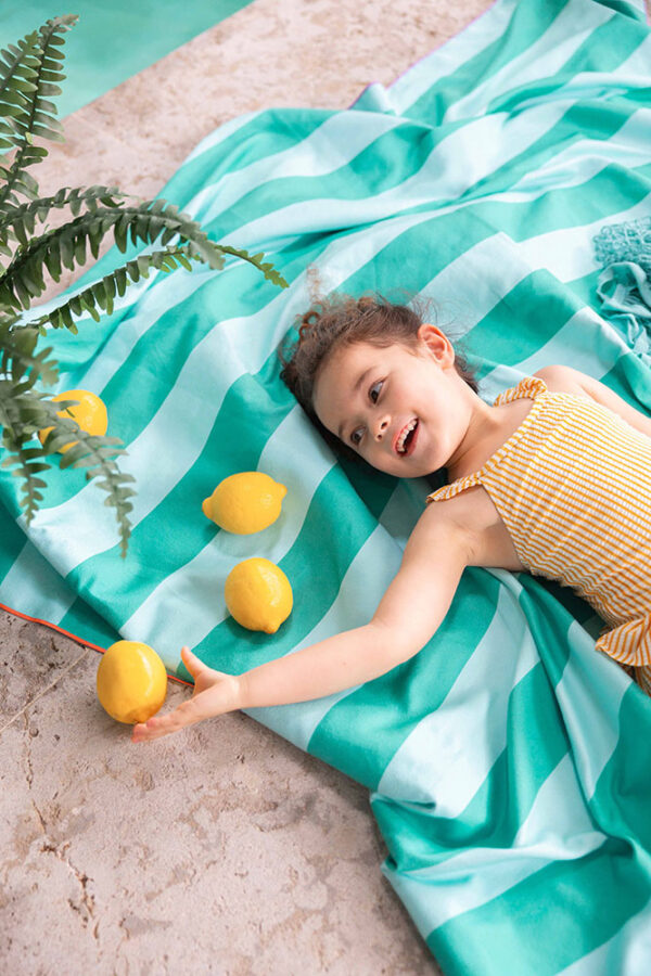 Dwustronny ręcznik plażowy PlayTowels M (140 x 70cm) Safari QUUT - obrazek 2