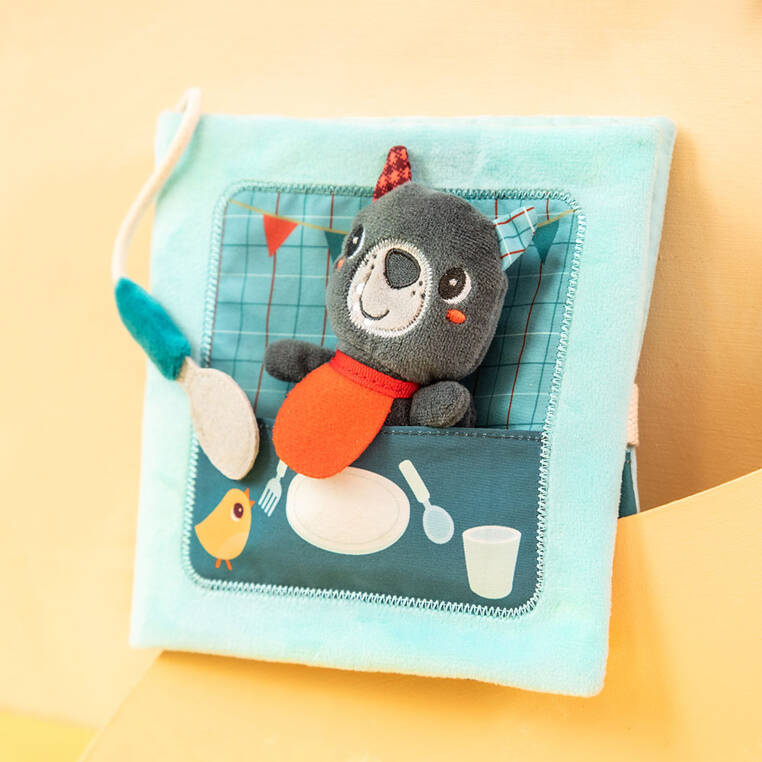 Książeczka aktywizująca z mini-przytulanką Smacznego! Wilk Louis 12 m+ LILLIPUTIENS - obrazek 6